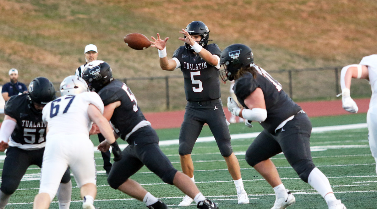 a Tualatin Wilsonville football Oregon September 15 2023 Dan Brood 20